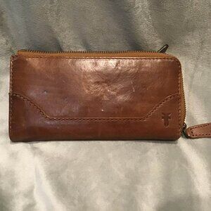 Frye Melissa L Zip Wallet